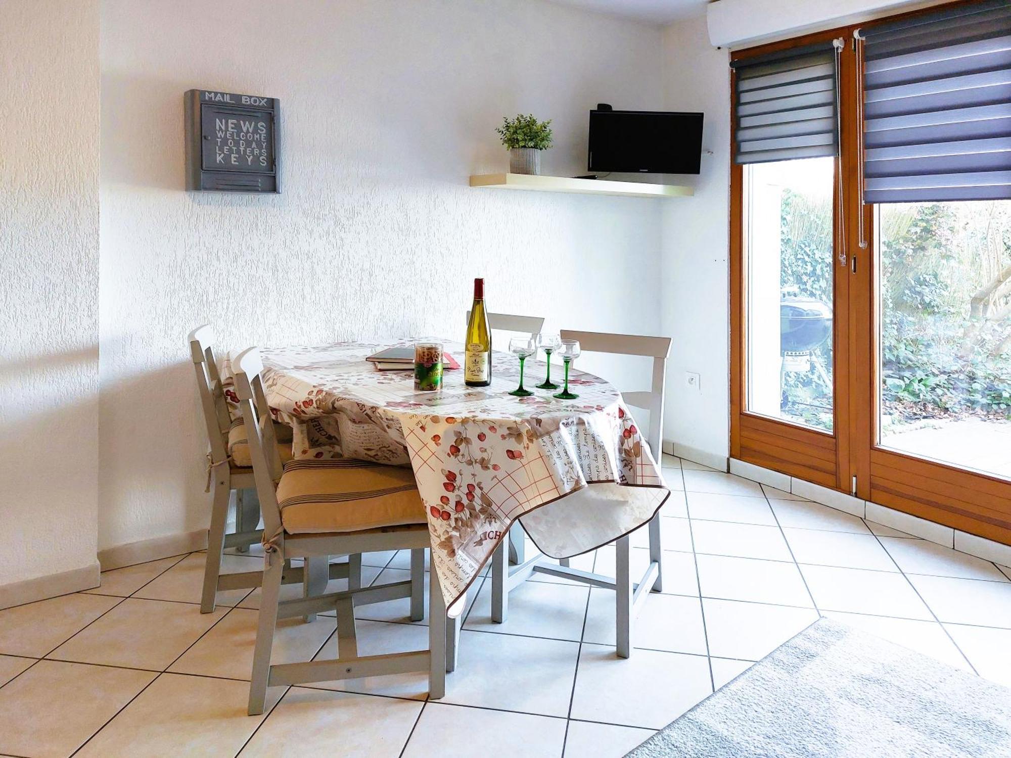 Le Cocon Appart Avec Parking Prive & Terrasse Sainte-Croix-en-Plaine Dış mekan fotoğraf